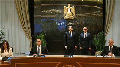أستاذة اقتصاد عن توقيع اتفاقية 