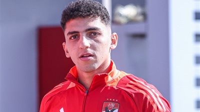 تطور مثير في ملف تجديد عقد كوكا مع الأهلي