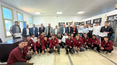مركز صناعات الجلود المتطورة يفتح آفاق المستقبل أمام خريجيه.. وفرص لاستكمال التعليم 