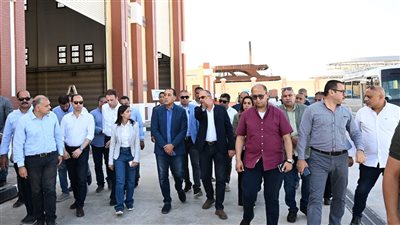 رئيس الوزراء يتفقد أعمال تطوير ميناء رشيد بتكلفة استثمارية 600 مليون جنيه