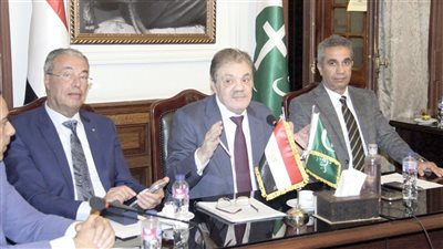 المجلس الرئاسى للوفد يطالب بمواصلة تخارج الدولة من الأصول ويعلن: تجربة «جبل الزيت» تؤكد نجاح وثيقة الملكية