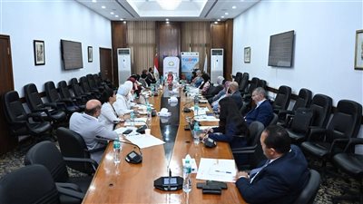 اتحاد الصناعات يفتح حوارًا وطنيًا لتطوير التكتلات الصناعية وتعزيز تنافسية المنتج المصري