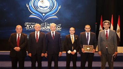 جامعة المنيا تُحيي احتفالية “عيد العلم” 