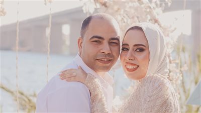 الصحفي محمد عيسى يهنئ الأستاذ أحمد البمبي بمناسبة عقد قرانه 