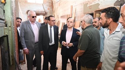 محافظ الغربية يتفقد ورش ومصانع صناعة الأثاث والأخشاب بقرى السنطة