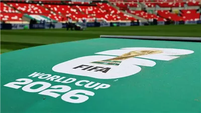 بكى خارج الملعب.. حلم مشجع مكسيكي عمره 89 عاما يتحطم عند بوابة كأس العالم