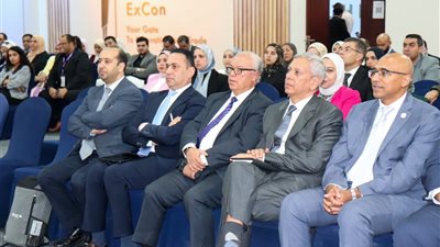 جلسة نقاشية حول توطين الصناعة الدوائية وتعزيز فرص التصدير للأسواق الإفريقية