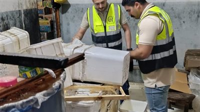 ضبط 9 أطنان عسل أبيض داخل مصنع غير مرخص بالغربية