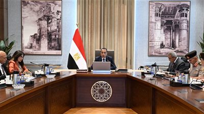 رئيس الوزراء يواصل متابعة استعدادات بدء تنفيذ المرحلة الثانية من 