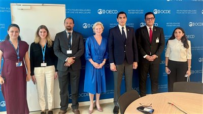 وزير الرياضة يزور مقر منظمة التعاون الاقتصادي والتنمية OECD بباريس 