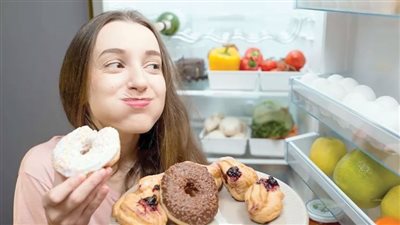 أمراض خطيرة تصيبك بسبب الإفراط فى الطعام