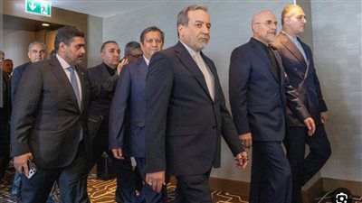 إعلام إيراني: قاليباف وعراقجي يصلان إلى مسقط 