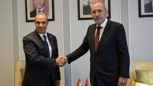 وزير الخارجية يؤكد عمق العلاقات التاريخية والأخوية مع الأردن ويبحثان القضية الفلسطينية