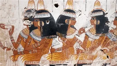 رسوم جدارية فرعونية لسيدات     