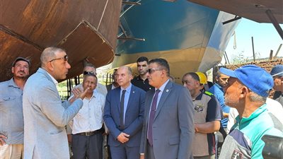 الصناعات الهندسية في زيارة إلى مدينة رشيد لإصلاح السفن 