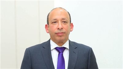 حسام صلاح مراد عميد قصر العيني 