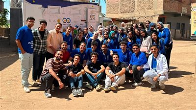 قافلة طبية شاملة لطلاب صيدلة جامعة سفنكس بقرية الشيخ راجح في أسيوط
