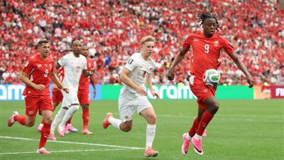 كأس العالم 2026..التعادل السلبي يحسم الشوط الأول بين كندا وسويسرا 