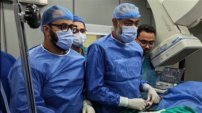 الخبير المصري الأسترالي جوزيف حنا يُجري 13 تدخلًا متقدمًا بالمجان لعلاج الانسداد المزمن بالشرايين التاجية