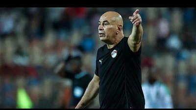 حسام حسن يدرس خطة دفاعية قبل مواجهة أستراليا في كأس العالم