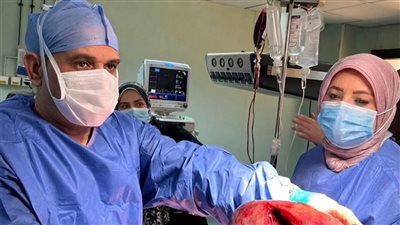 جراحتان لإزالة كتلة على مبيض سيدة ومقص من وجه مريض بمستشفى المنصورة الدولي