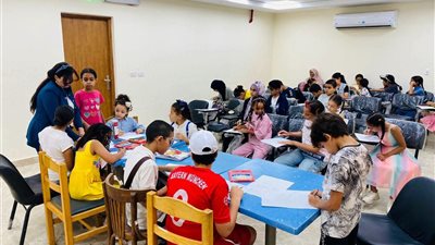 لقاءات تثقيفية وورش فنية وأمسيات شعرية بثقافة البحر الأحمر