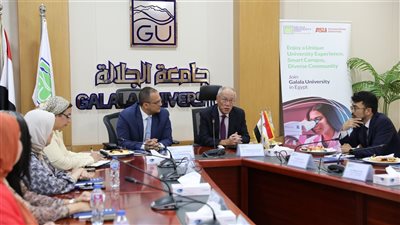 جامعة الجلالة تستقبل السفير الياباني بالقاهرة لتعزيز التعاون الأكاديمي