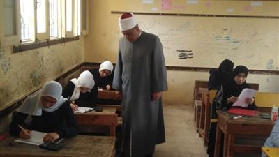 اليوم.. طلاب الشعبة الأدبية بالثانوية الأزهرية في البحيرة يؤدون امتحان البلاغة 