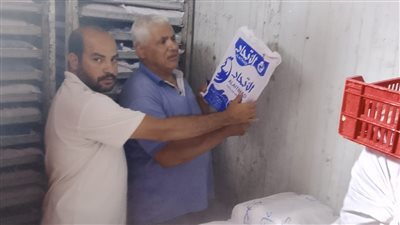 ضبط 60 ألف زجاجة مياه و67 ألف عبوة دوائية مخالفة في بلبيس