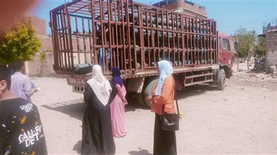 قافلة سكانية متكاملة بقرية أبو بكر الصديق بمركز بدر