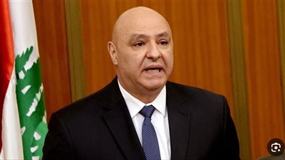 عون يؤكد لقائد القيادة الأمريكية التصميم على بسط سلطة الدولة 