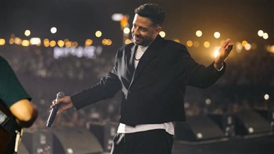  حماقي يوجه الشكر لجماهيره بعد حفلة الأخير