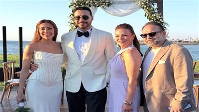 صورة عفوية مليئة بالحب.. أحمد السعدني يشارك جمهوره أجواء حفل زفافه