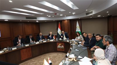 محافظ الجيزة يلتقي المواطنين في اللقاء الأسبوعي ويوجه بسرعة الاستجابة للشكاوى