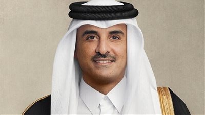 أمير قطر يقلد السفير الروسي أحد أرفع الأوسمة الرسمية