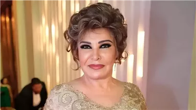 صفية العمري: كنت بصرف على ملابس شخصياتي وصلاح السعدني صفعني بجد