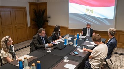 وزير السياحة يلتقي بوكالة الأنباء الفرنسية وعدد من ممثلي الصحف والمجلات 