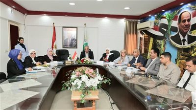محافظ الجيزة يراقب سير امتحانات الثانوية العامة من داخل غرفة عمليات التعليم