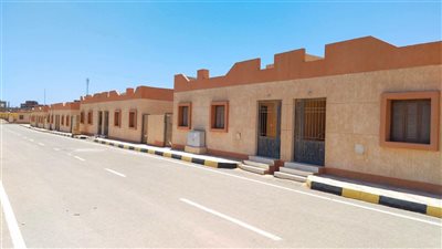 انفراجة لسكان العشوائيات.. محافظ البحر الأحمر يتابع مشروع 