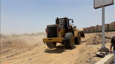 صور.. بدء أعمال التجهيزات بمدينة الصحفيين وتوصيل خطوط المياه والصرف