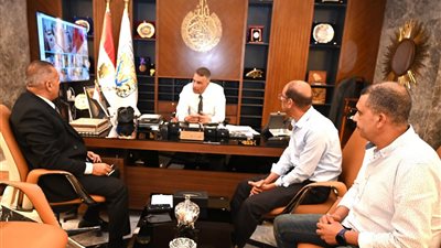 تيسيرات الضريبة العقارية.. محافظ جنوب سيناء يؤكد دعم الدولة للمواطنين