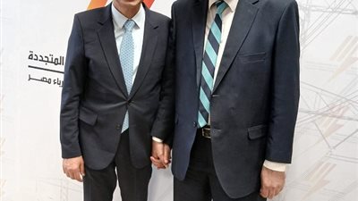  هندسات كهرباء قنا والأقصر وسوهاج وأسوان تهدد لصوص التيار بالقانون