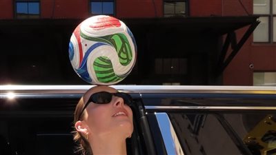 تسريحات شعر عصرية لمشجعات كأس العالم 