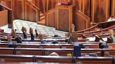 مشروع قانون جديد يمنح العامل المدمن فرصة للعلاج قبل إنهاء خدمته