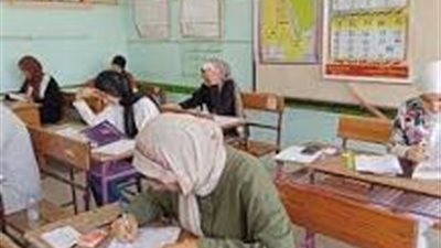 انتظام لجان امتحان اللغة الأجنبية لطلاب الثانوية بـ 91 لجنة في المنيا