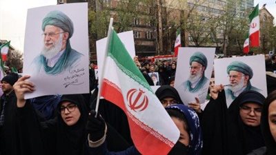 قادة الحرس الثوري يتصدرون جنازة خامنئي 