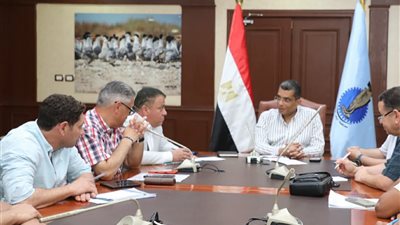 محافظ البحر الأحمر: تقرير دوري حول إنجازات الأحياء فى ملفات التصالح ومخالفات البناء