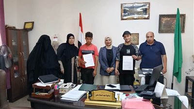 مديرية عمل الإسماعيلية: تسلم عقود عمل جديدة لـ5 من ذوي الهمم  