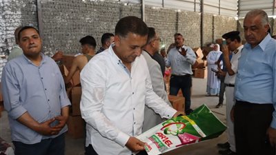 محافظ القليوبية يضبط مخزنًا لإعادة تعبئة منظفات مجهولة المصدر ببلقس