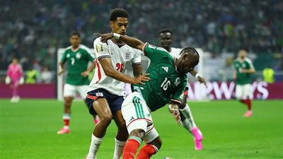 طرد لاعب إنجلترا يورط رفاق هاري كين أمام المكسيك 